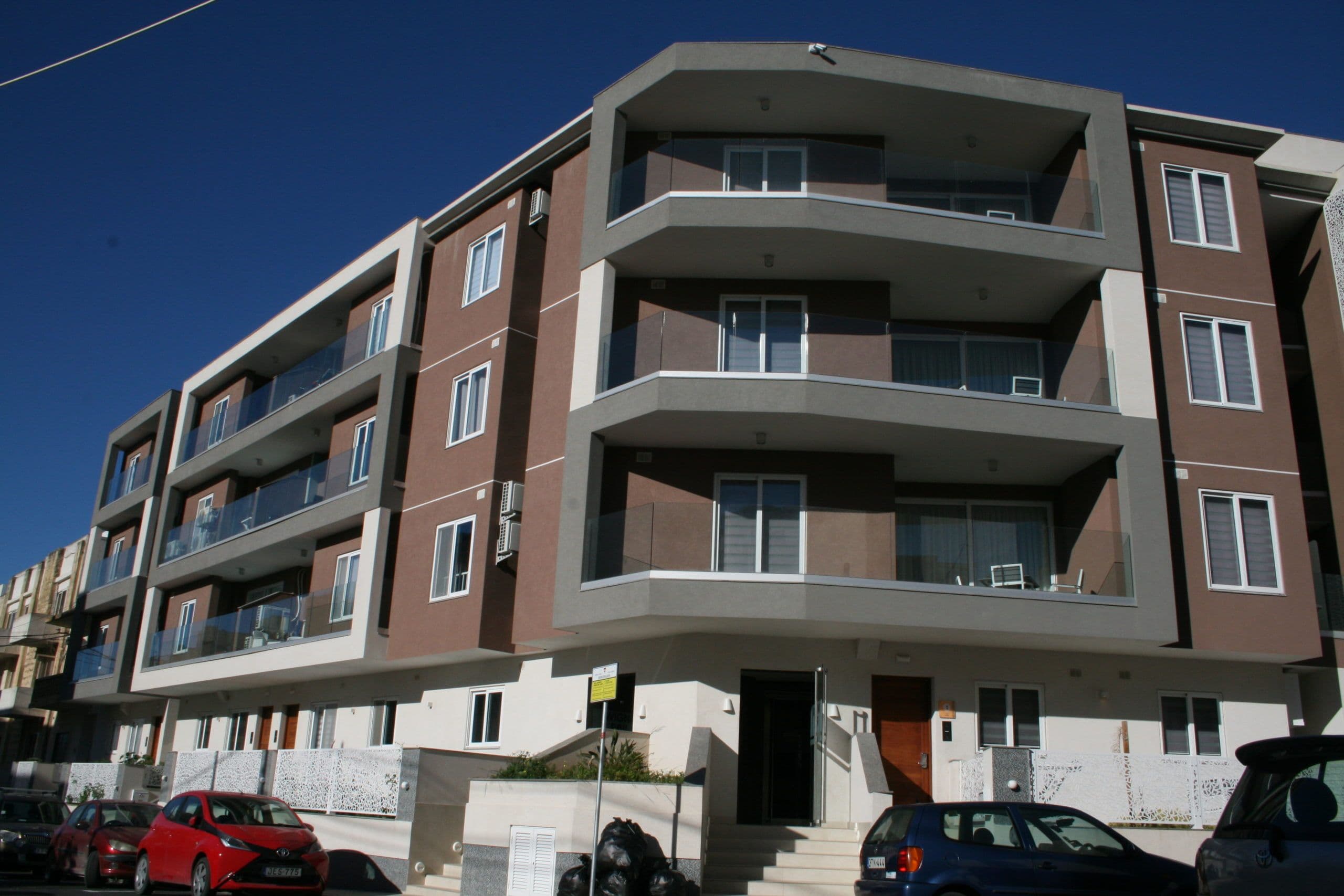 Wigna Rail Court apartment block